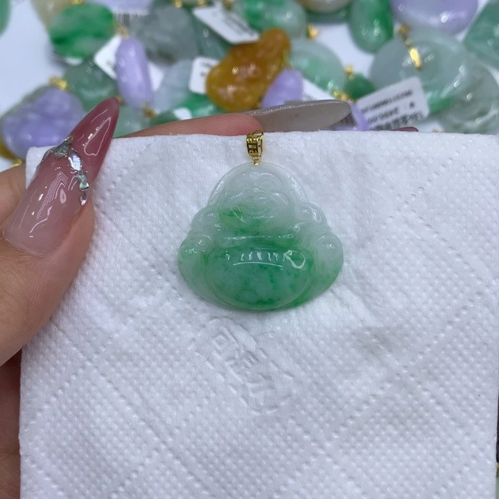 翡翠18K金镶嵌颈饰1111111111