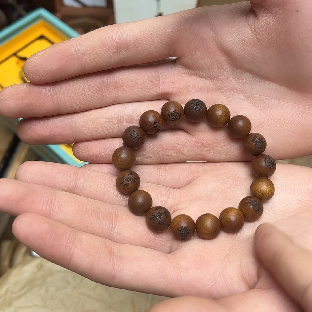 大叶紫檀（黑酸枝木类）