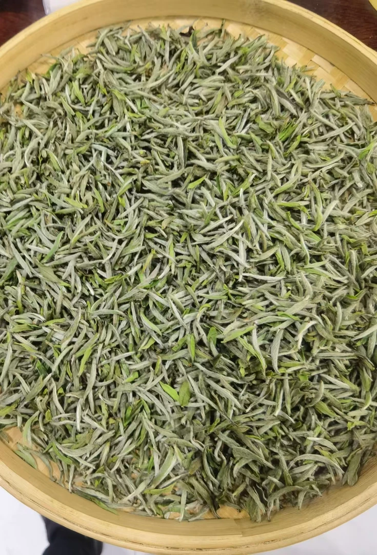 荒野雪后银针白茶嫩芽高山茶叶蜜韵甘甜150克