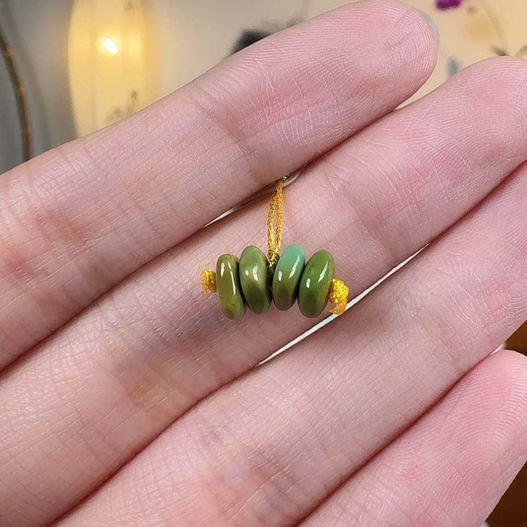 绿松石未镶嵌挂件