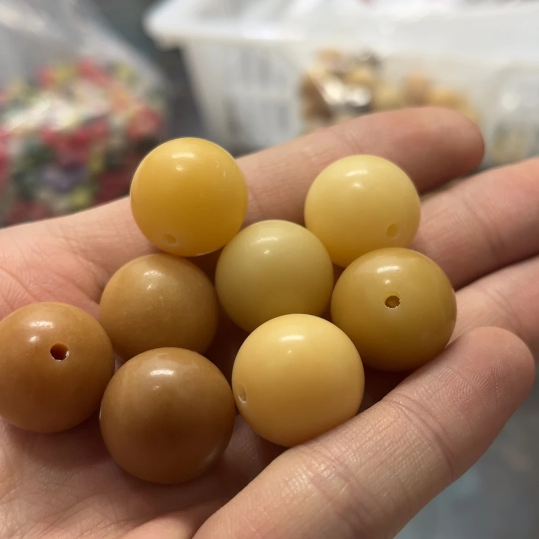 【闪购商品】白玉菩提吊坠z18.5/10+4颗微瑕