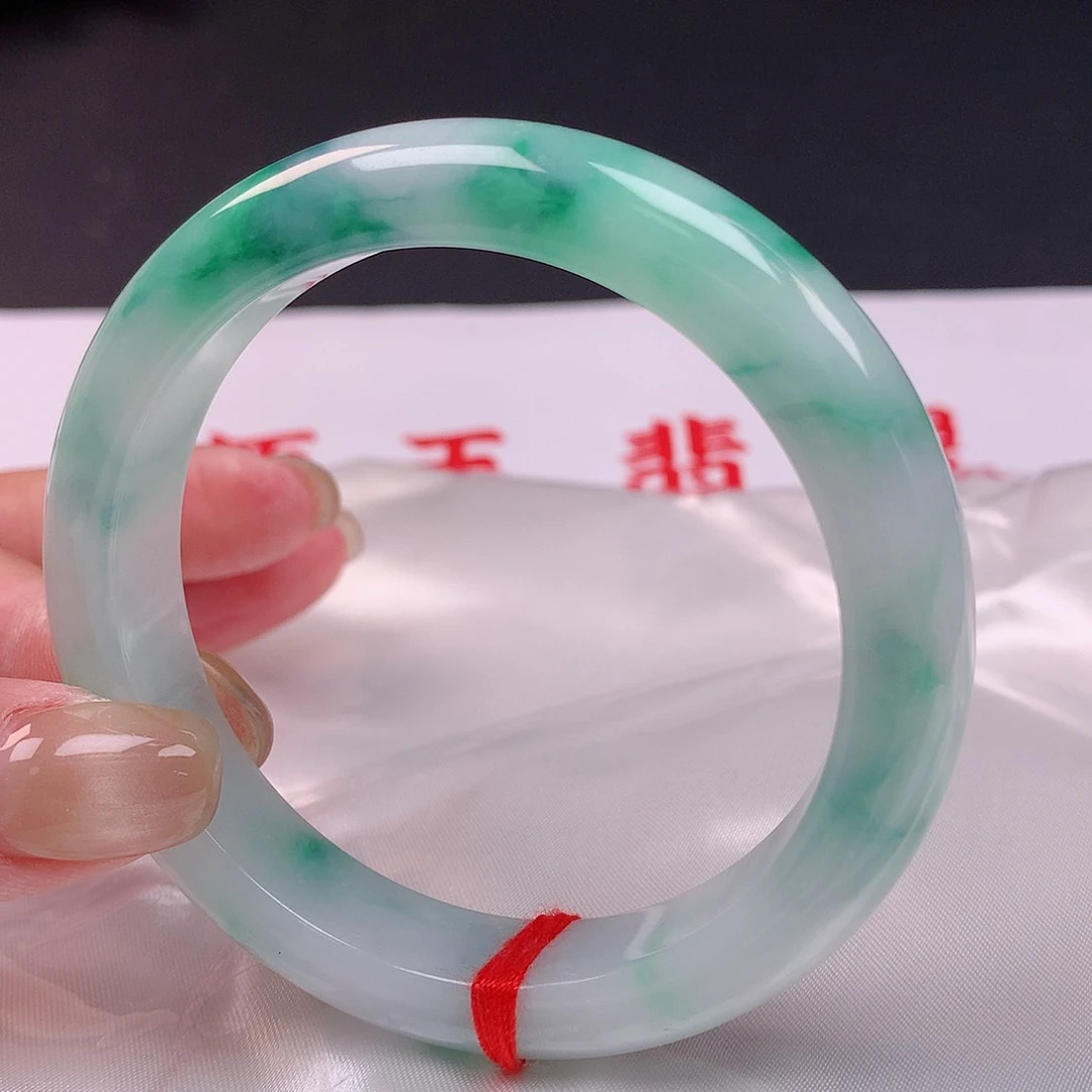 【闪购商品】未镶嵌手镯翡翠56+