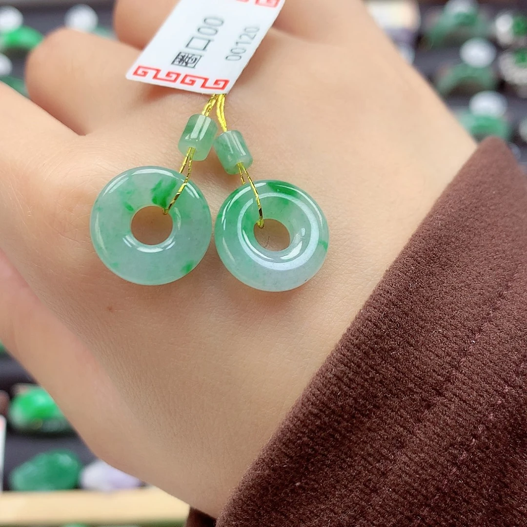 翡翠戒指未镶嵌甜甜圈