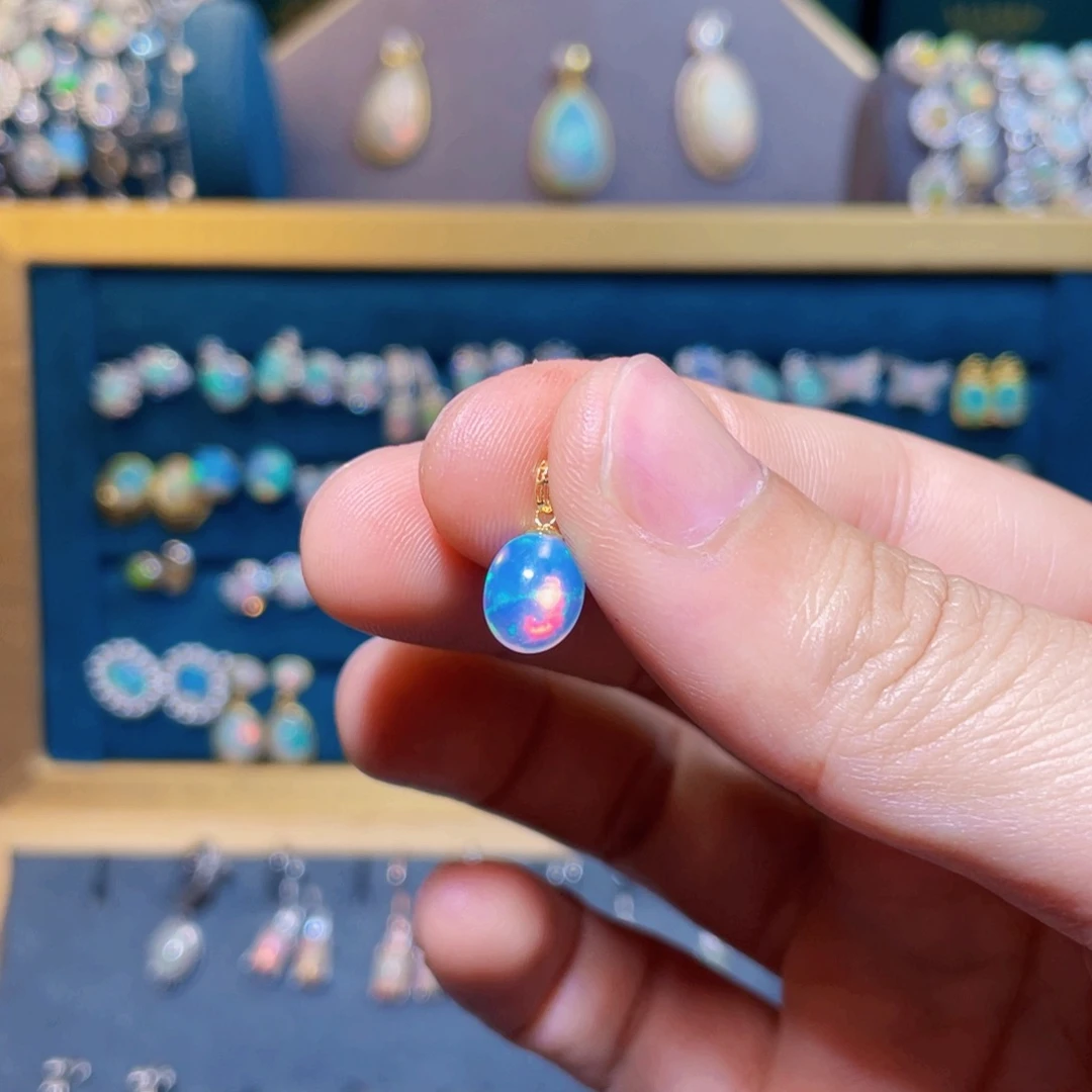 欧泊18K金镶嵌吊坠）拾*