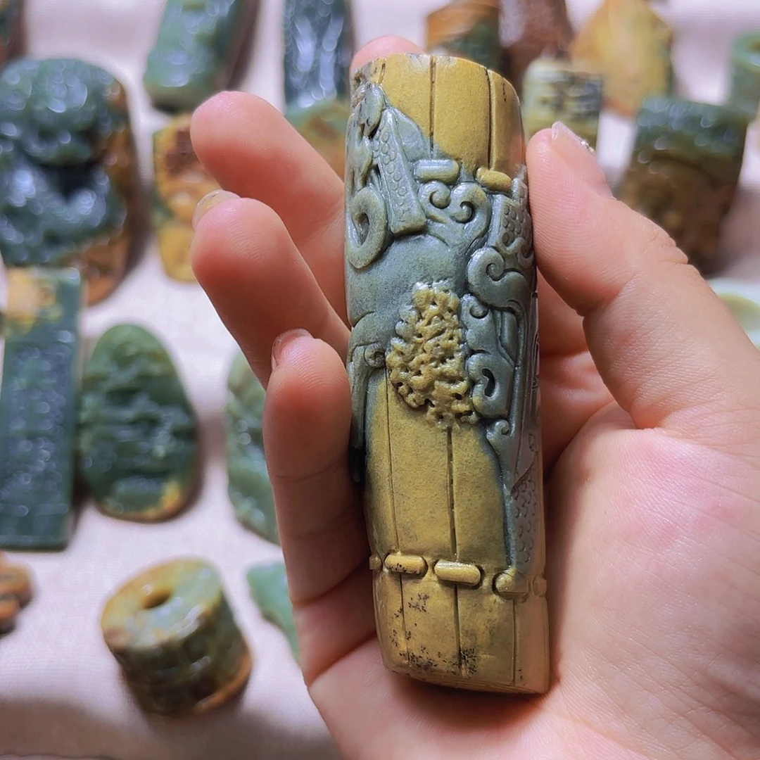 岫岩河磨玉（透闪石质玉）未镶嵌挂件