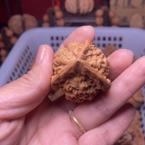 ****安文玩核桃把件核桃