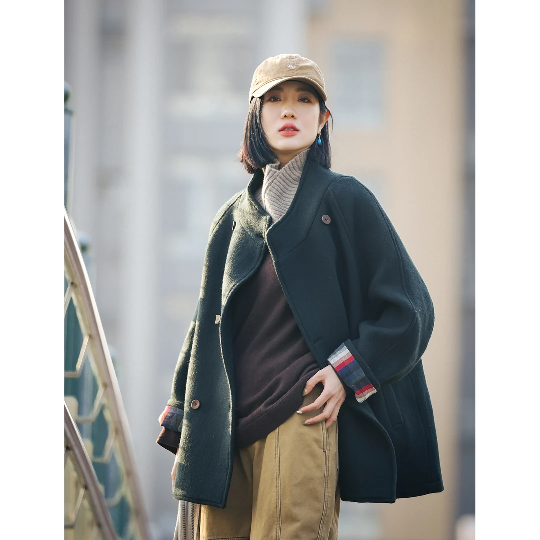 25ZYW390 蜂巢纹理厚实毛呢 定制牛角扣 立裁 外套女冬