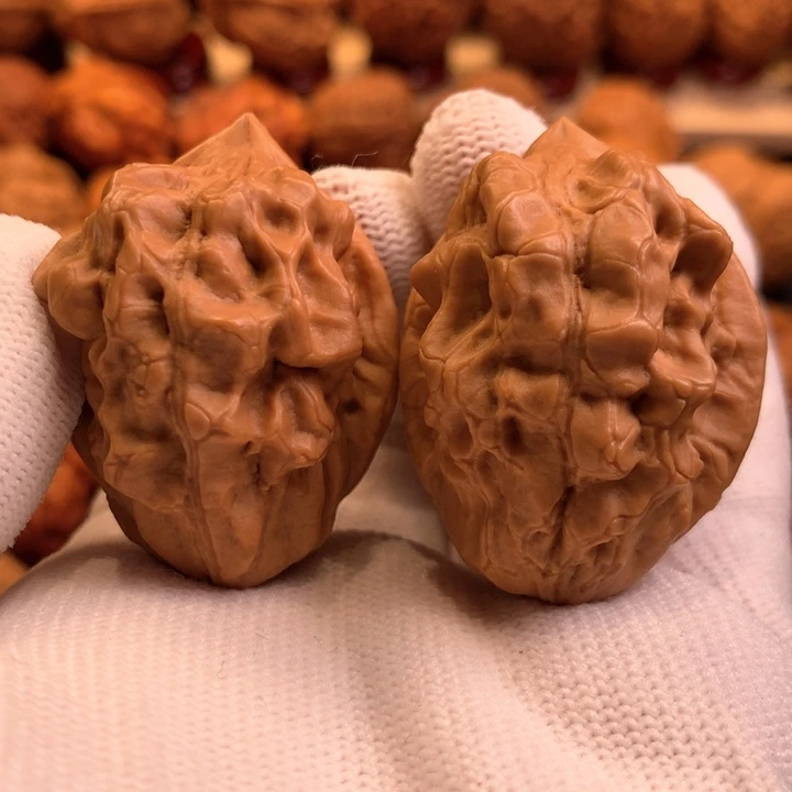 文玩核桃吊坠25哦哦哦