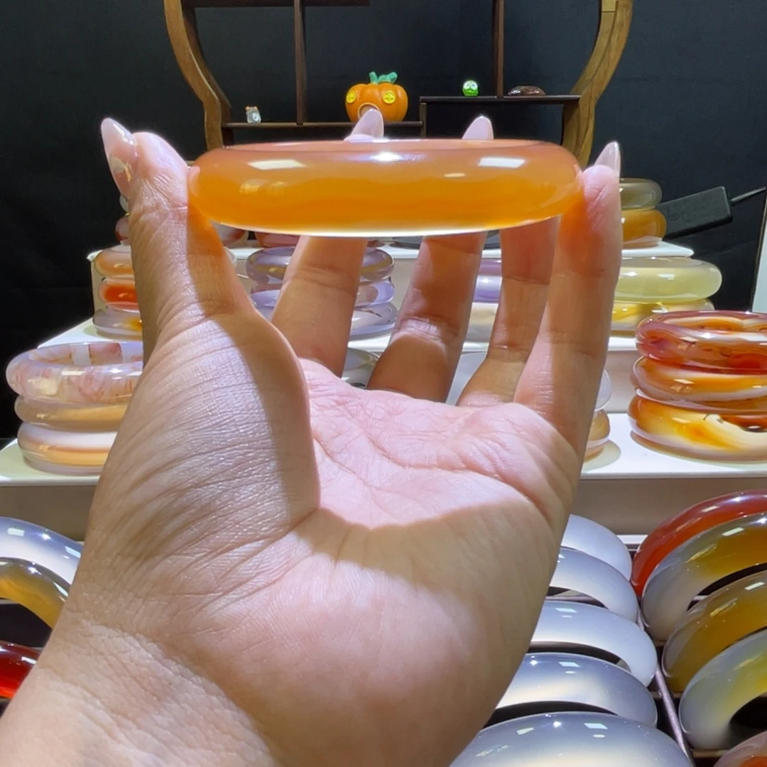 岚***玛瑙/玉髓手镯未镶嵌