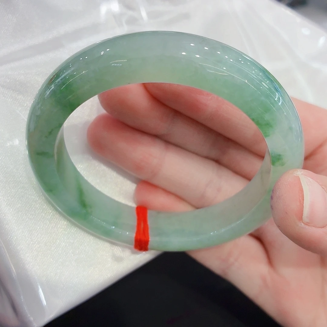 翡翠未镶嵌手镯翡翠56圈口（强推）