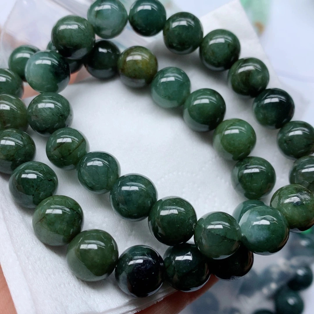 翡翠颈饰未镶嵌手串