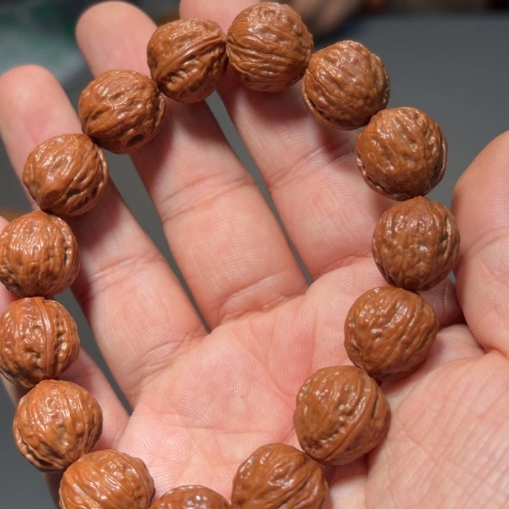 文玩核桃吊坠八棱7100