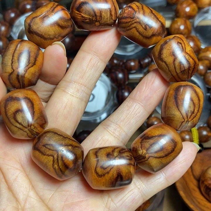 黄花梨/降香黄檀海南蝴蝶纹桶珠尺寸2.0+2.5