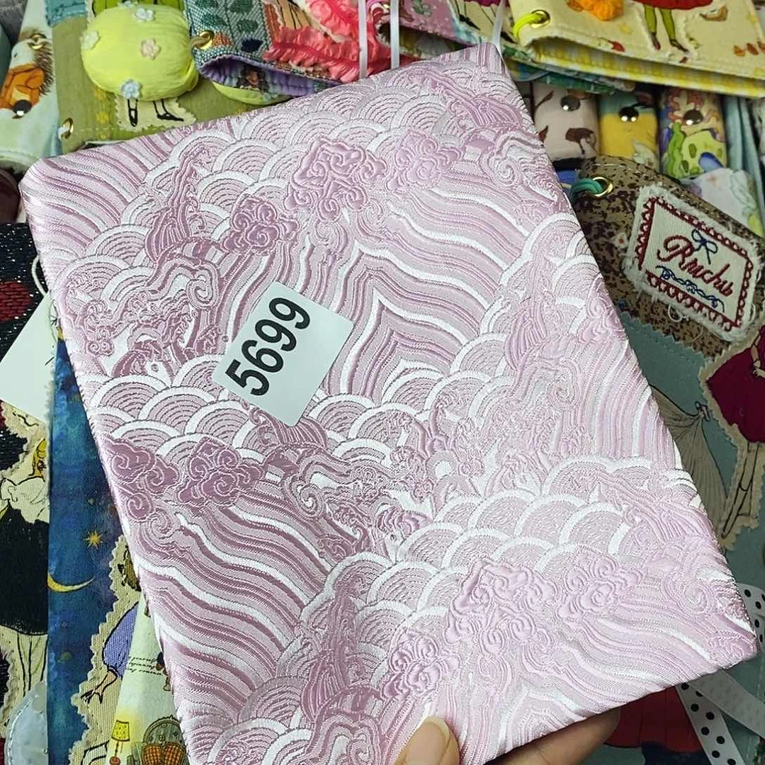 织绣A5活页两折送方格再加横线1份5699打孔
