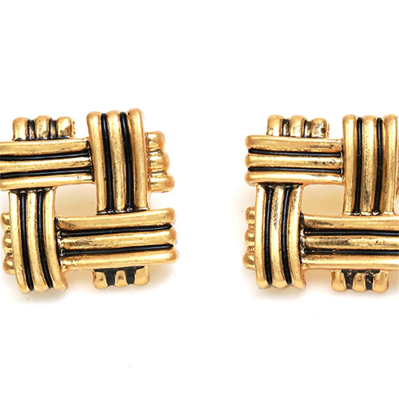 铜合金耳饰 轻奢重工 复古金属方块镂空简约百搭美式耳钉编织时尚