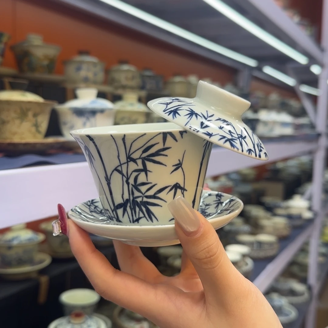 我在外面吃饭呢你在哪了我