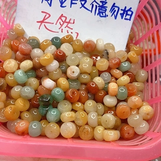 石英质玉彩扣子、约6*10m m未镶嵌