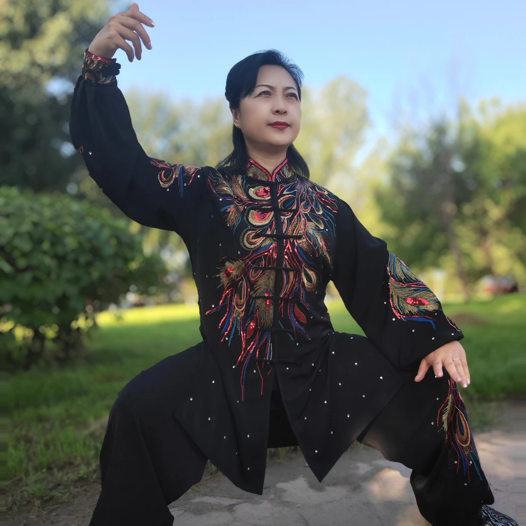 2025新款羽毛太极服比赛服刺绣竞赛服