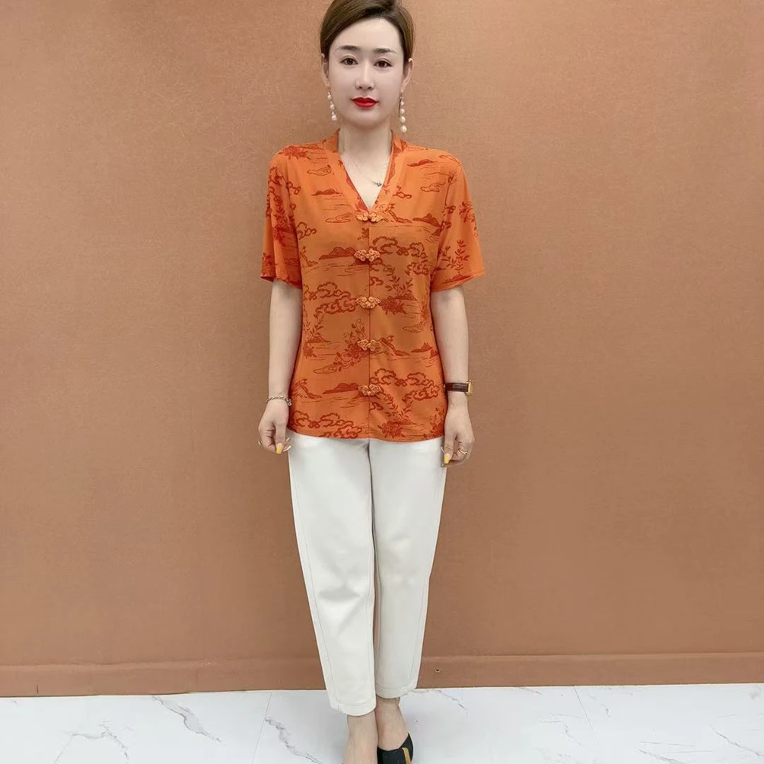 新款盘扣中老年女装短袖时尚洋气夏款宽松V领T恤