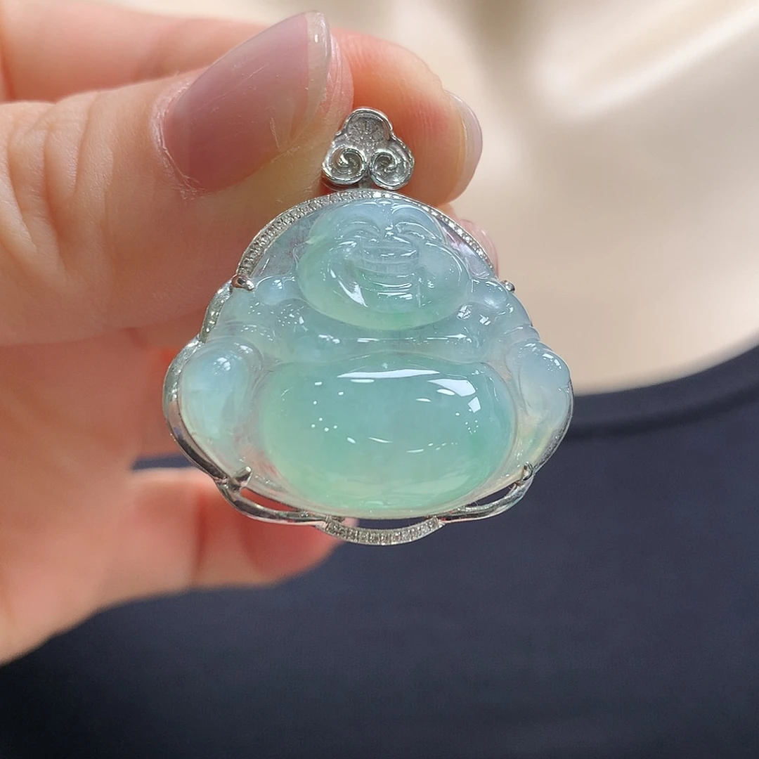 翡翠18K金镶嵌颈饰佛公