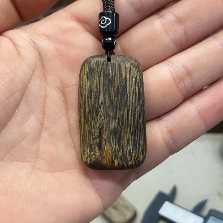 沉香吊坠奇楠挂件红油老料