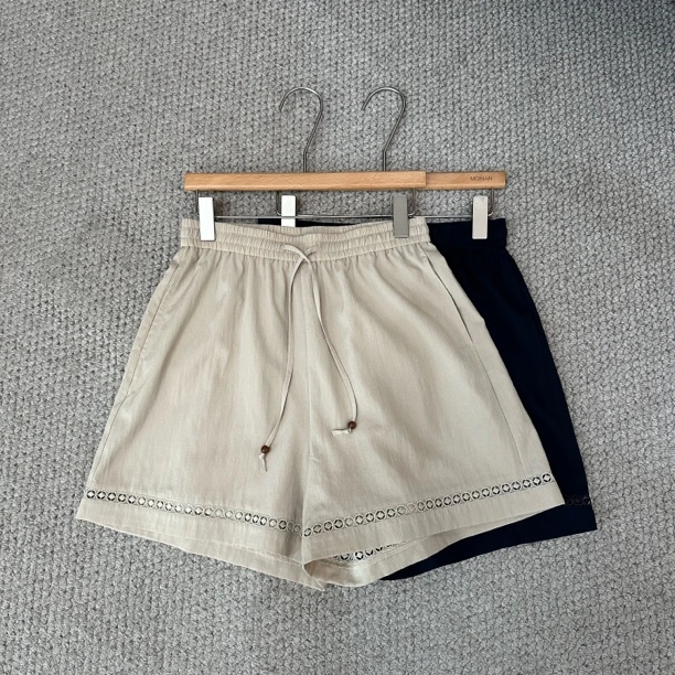 【墨涵精选】韩版简约时尚减龄显瘦休闲短裤28273