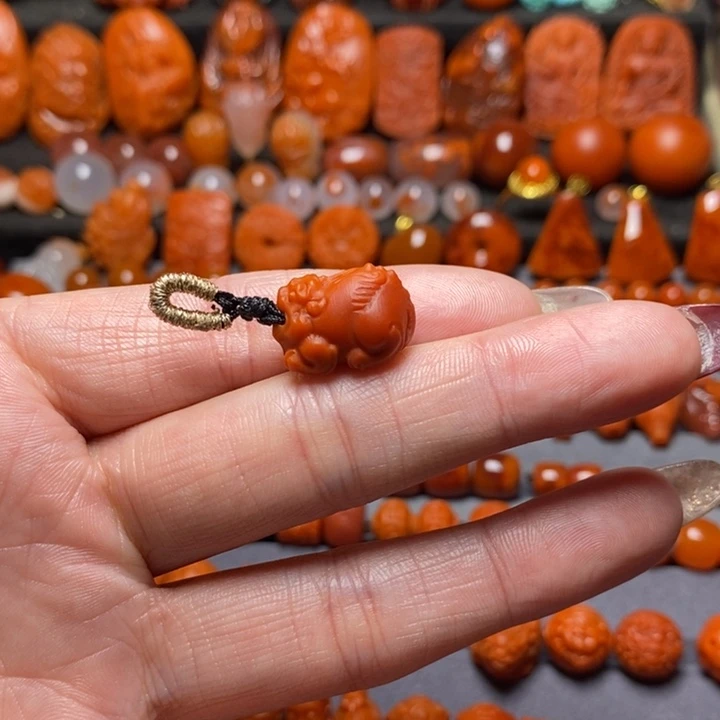 南红玛瑙未镶嵌珠宝半成品