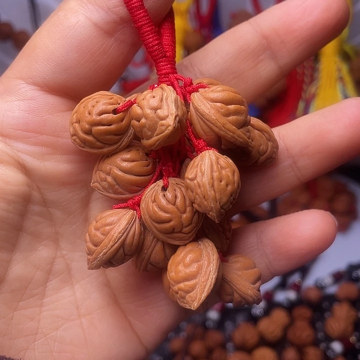 桃核吊坠龙纹桃枭