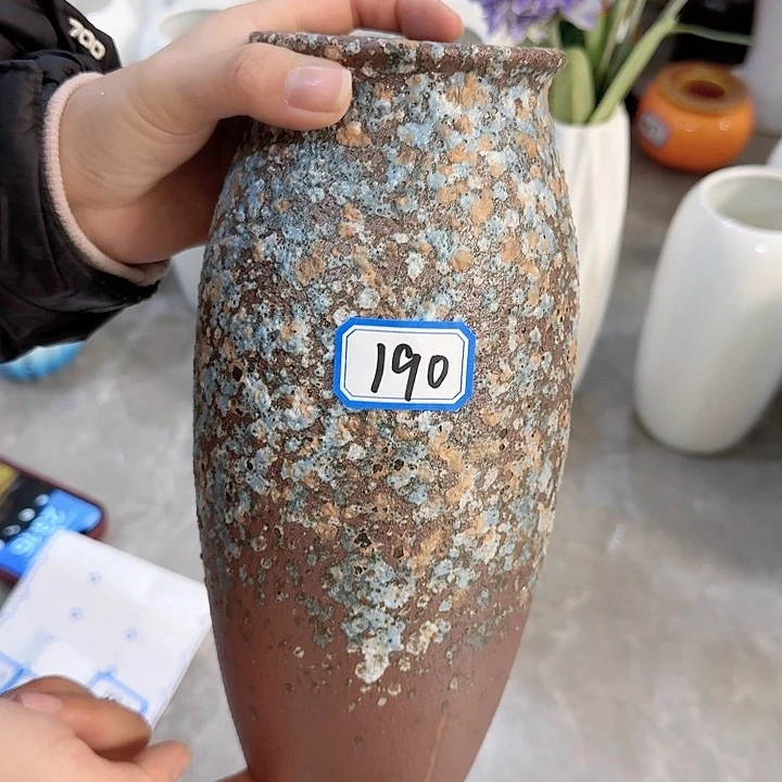 瓶190号复古陶瓷高25厘米瑕疵一个