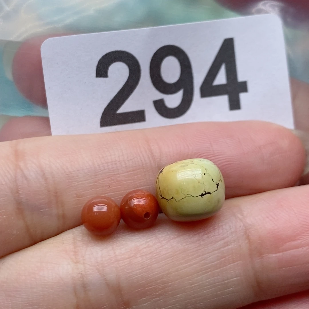 南红玛瑙未镶嵌珠宝奇石