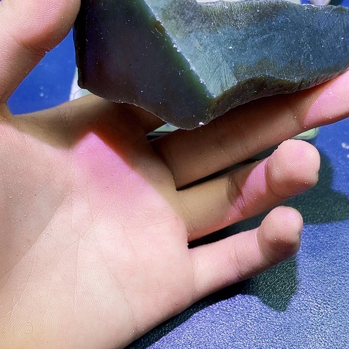 未镶嵌和田玉（糖玉）珠宝半成品