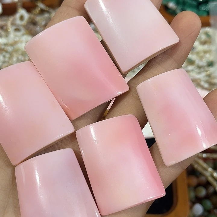 玛瑙/玉髓合金珠宝半成品一个女皇贝无事牌吊坠
