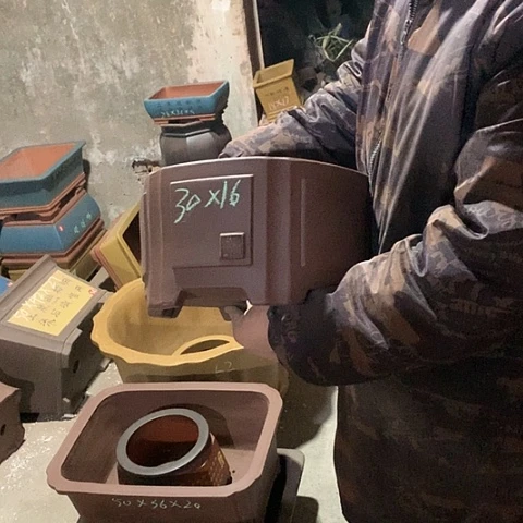 紫砂花盆手工制作