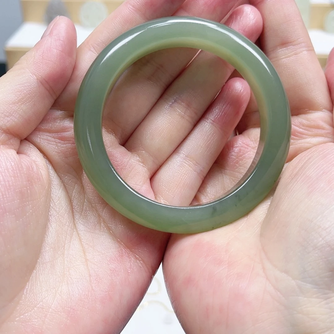 【闪购商品】和田玉手镯未镶嵌