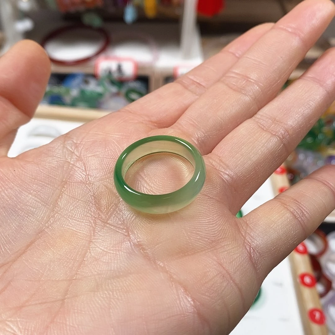 玛瑙/玉髓戒指未镶嵌英***?