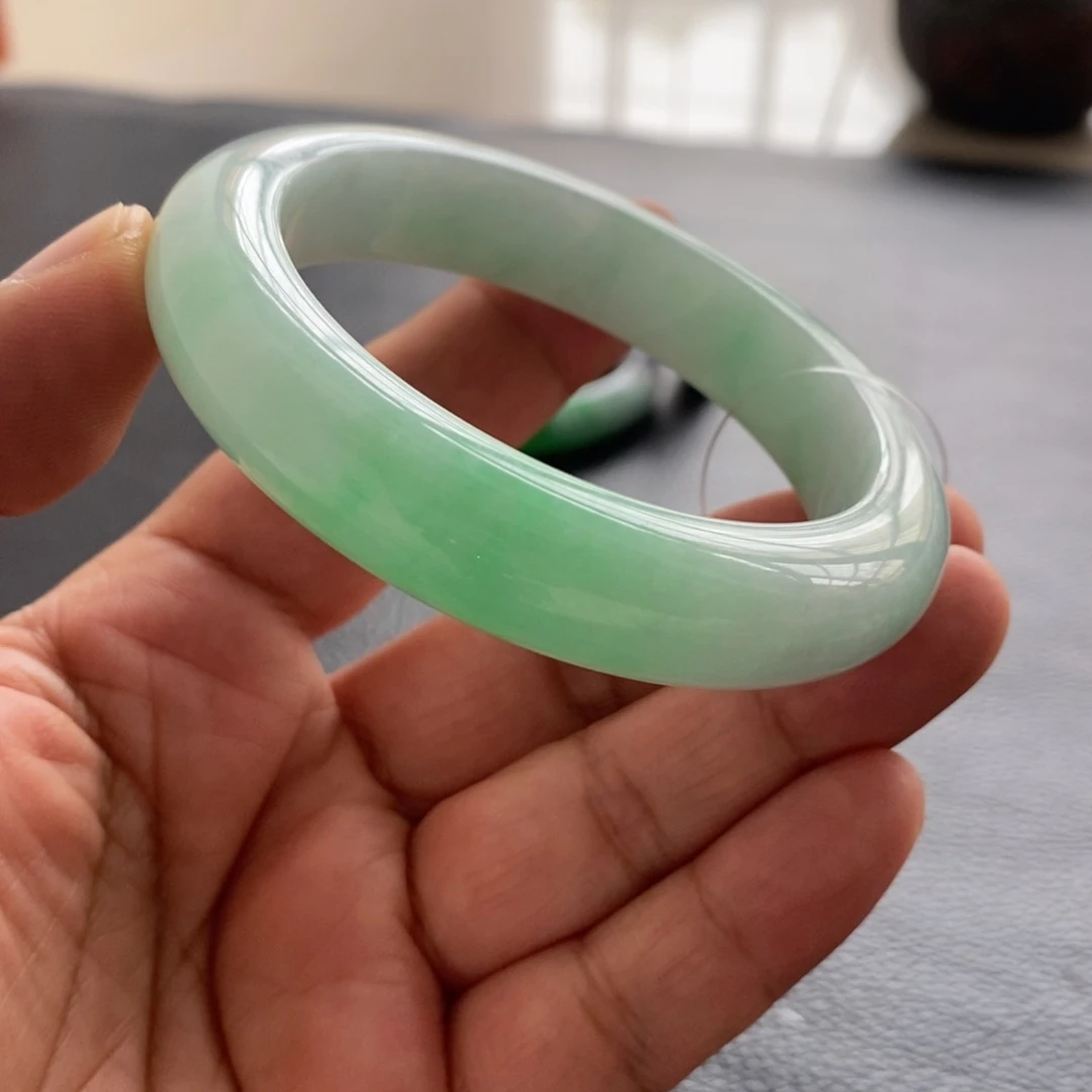 翡翠未镶嵌手镯天然翡翠手镯