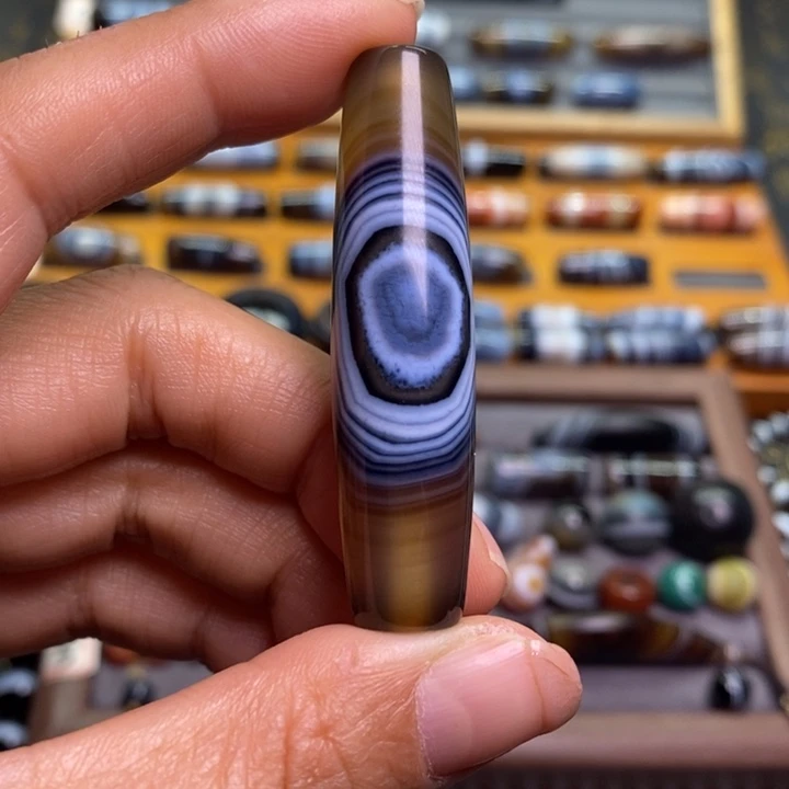 未镶嵌玛瑙/玉髓珠宝半成品?