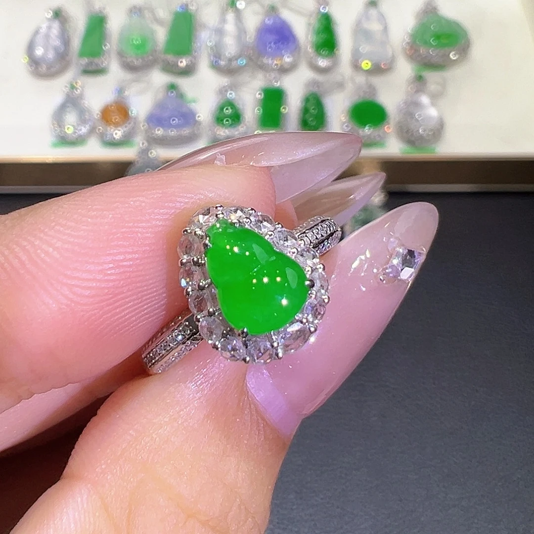 翡翠18K金镶嵌戒指翡翠