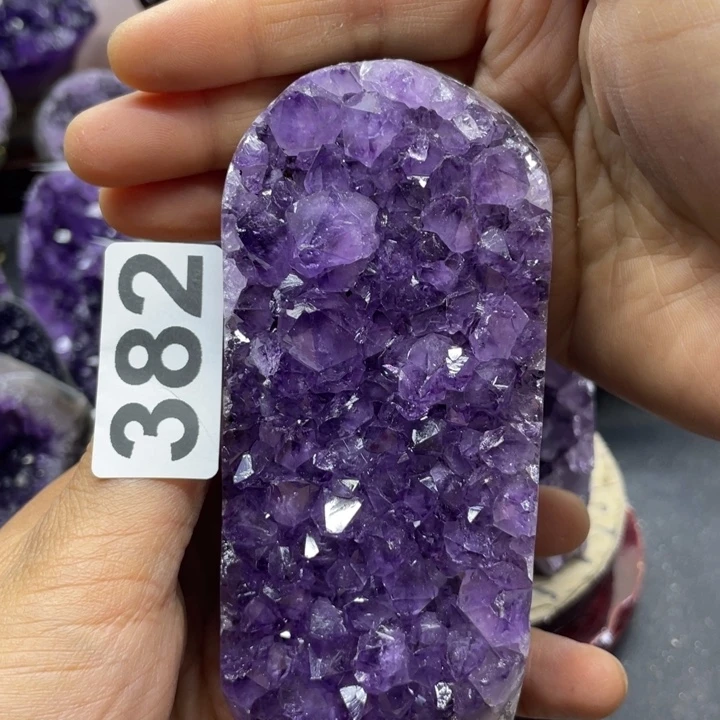 未镶嵌水晶大型摆件（非配饰）