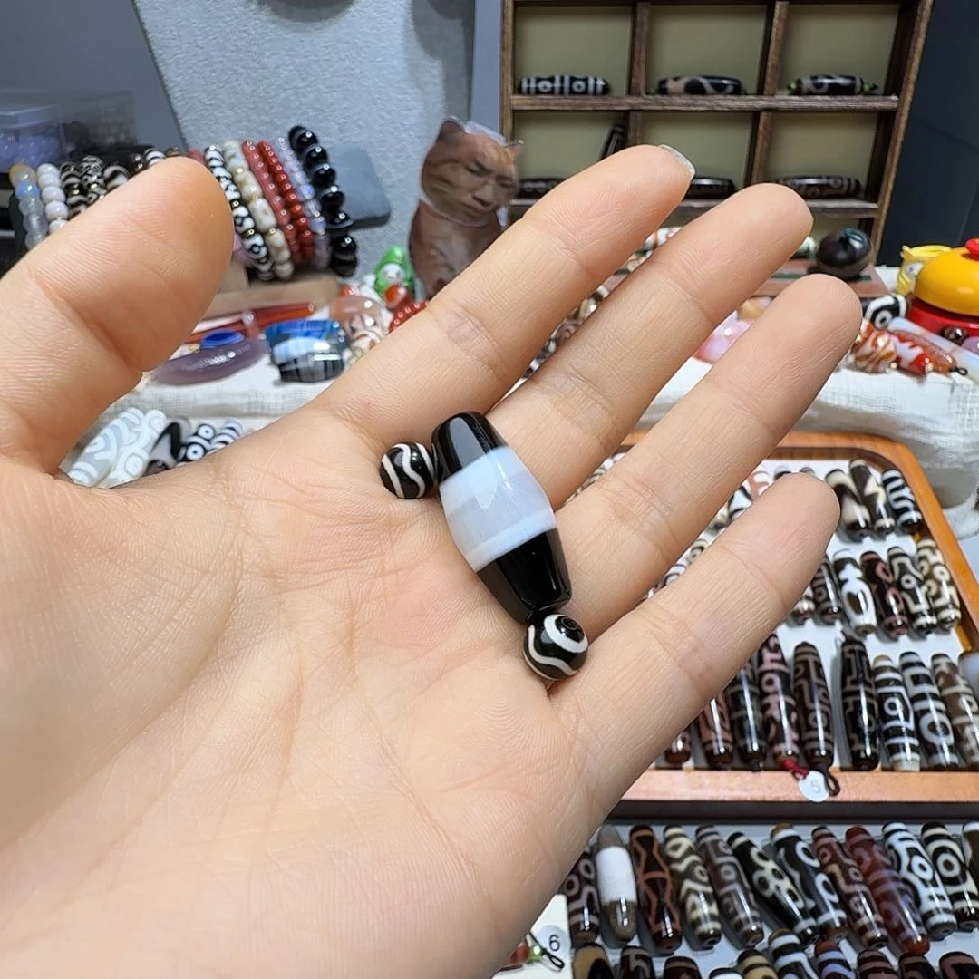 C***h玛瑙/玉髓颈饰未镶嵌