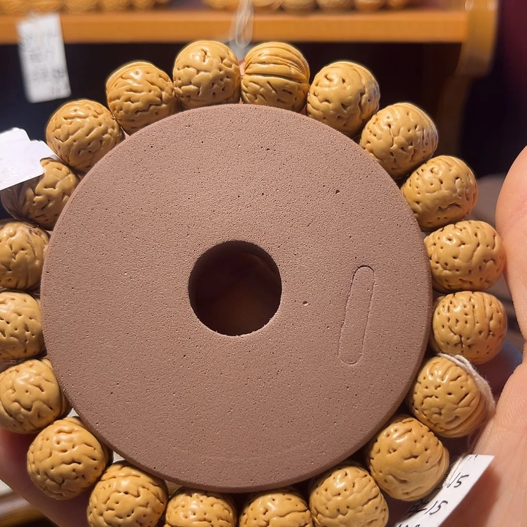 文玩核桃吊坠东北野生精品桃核