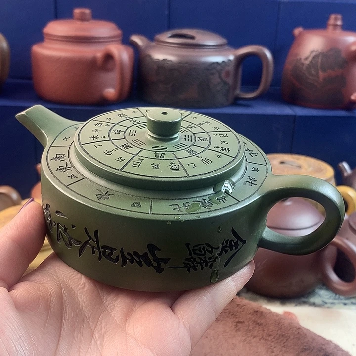 紫砂茶壶周盘绿泥