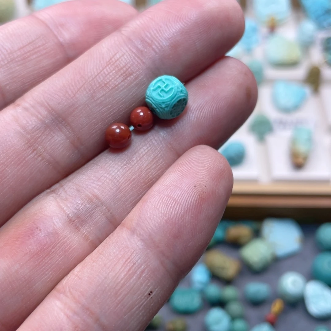 南红玛瑙配饰未镶嵌?****?