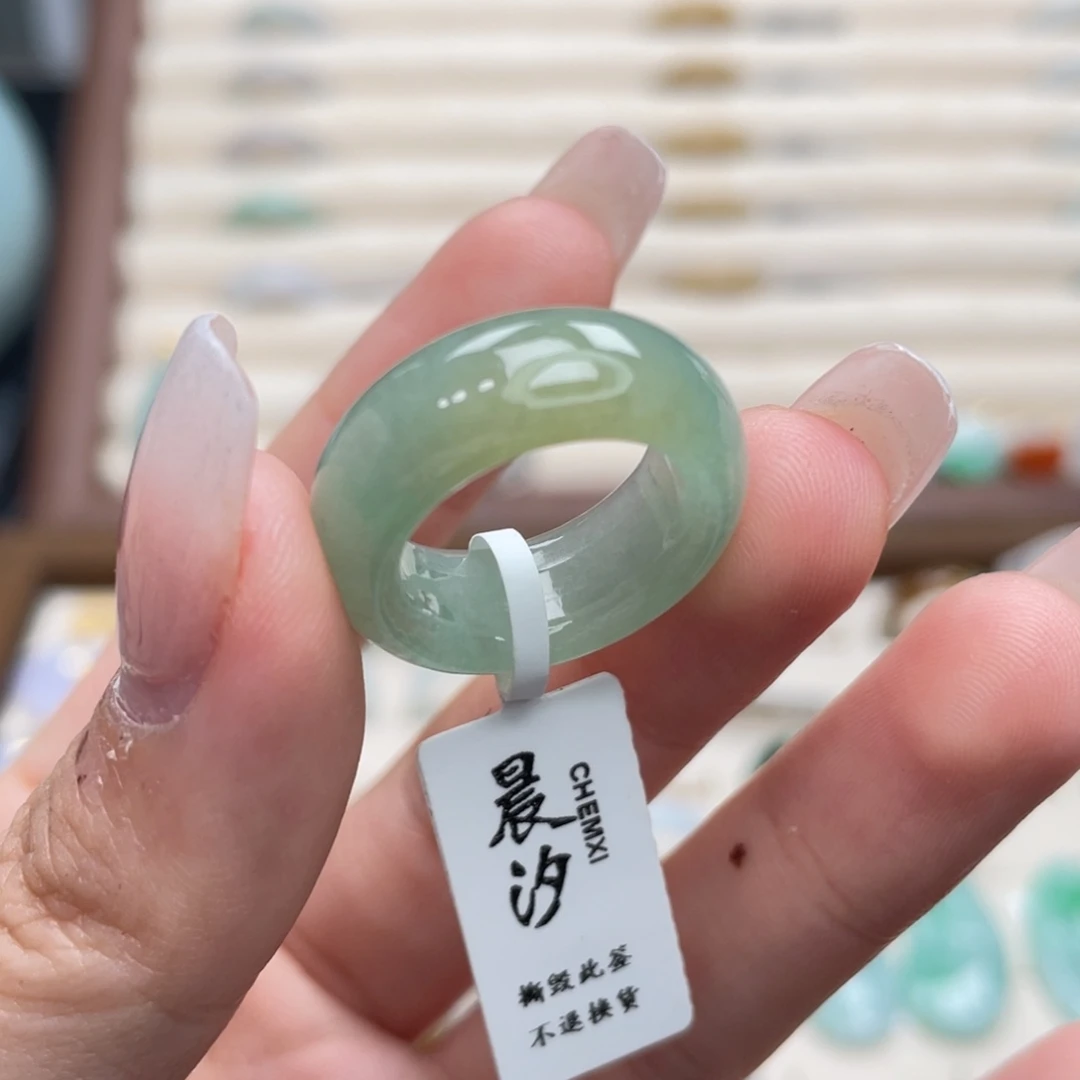 翡翠未镶嵌戒圈a18港圈10冰黄绿底小墩墩