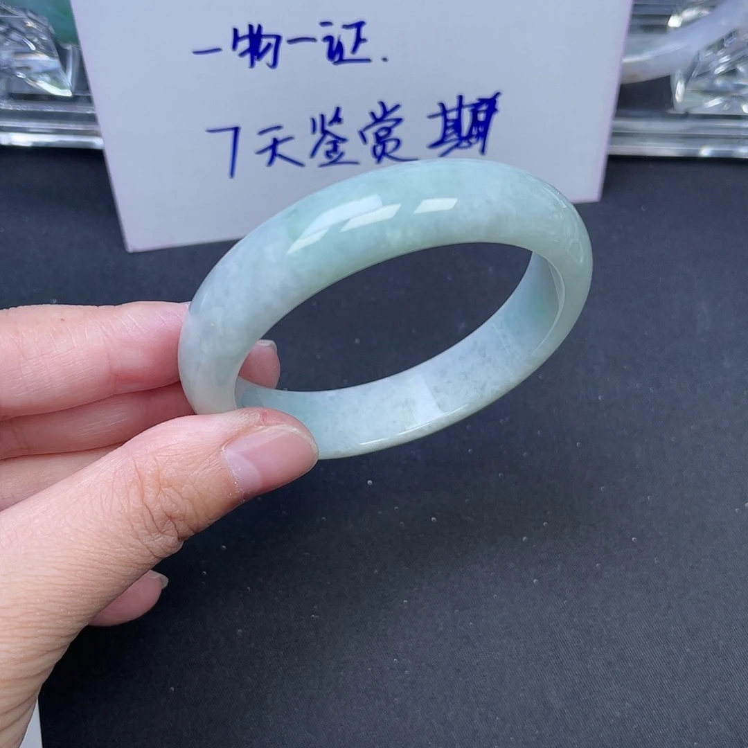 翡翠未镶嵌手镯翡翠