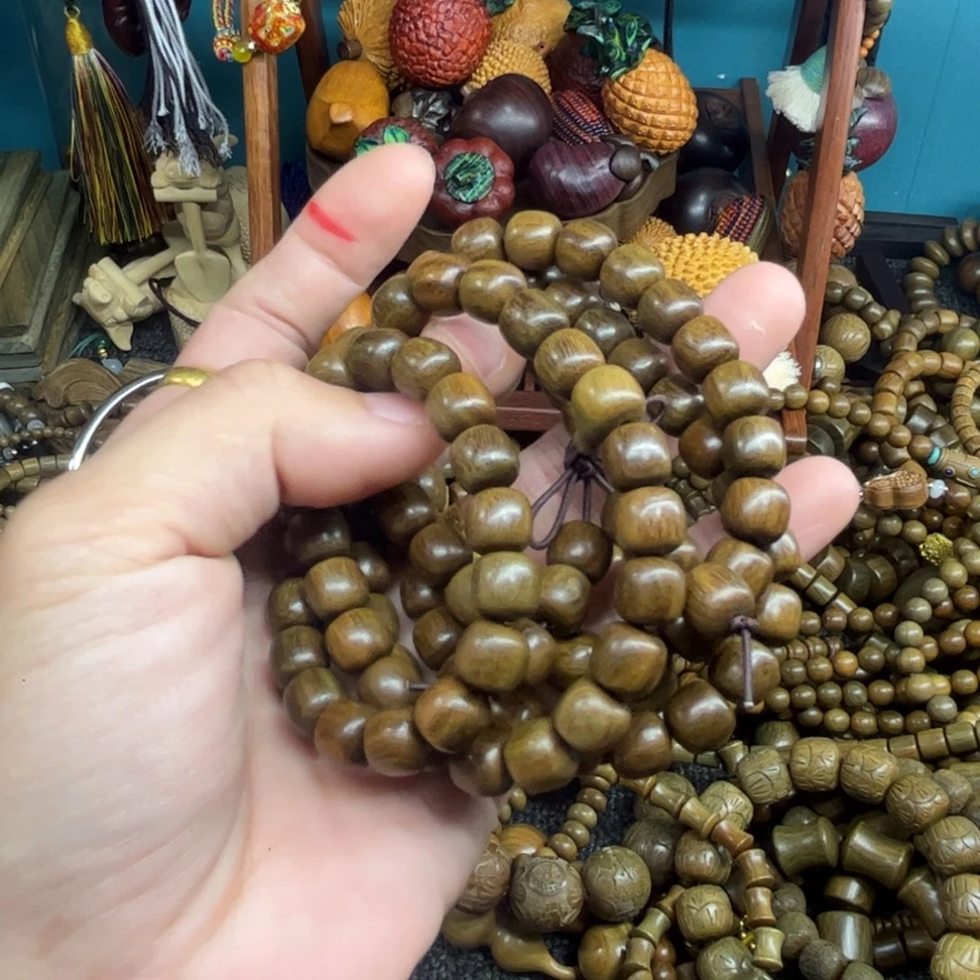 无事牌维腊木（绿檀）