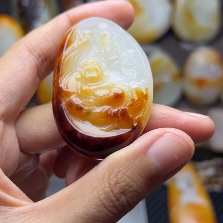 和田玉未镶嵌颈饰