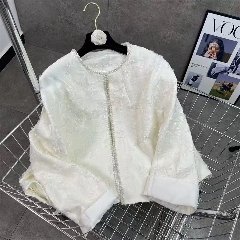 2025春新款时尚重工钉珠浮雕剪花显瘦百搭国风外套上衣女