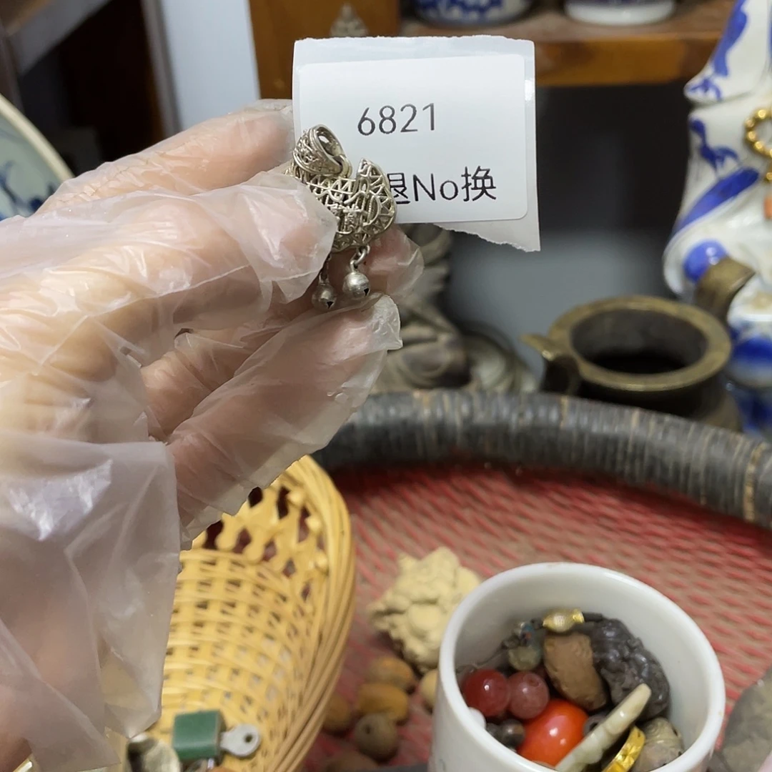 爱***.瓷片6821号工艺品