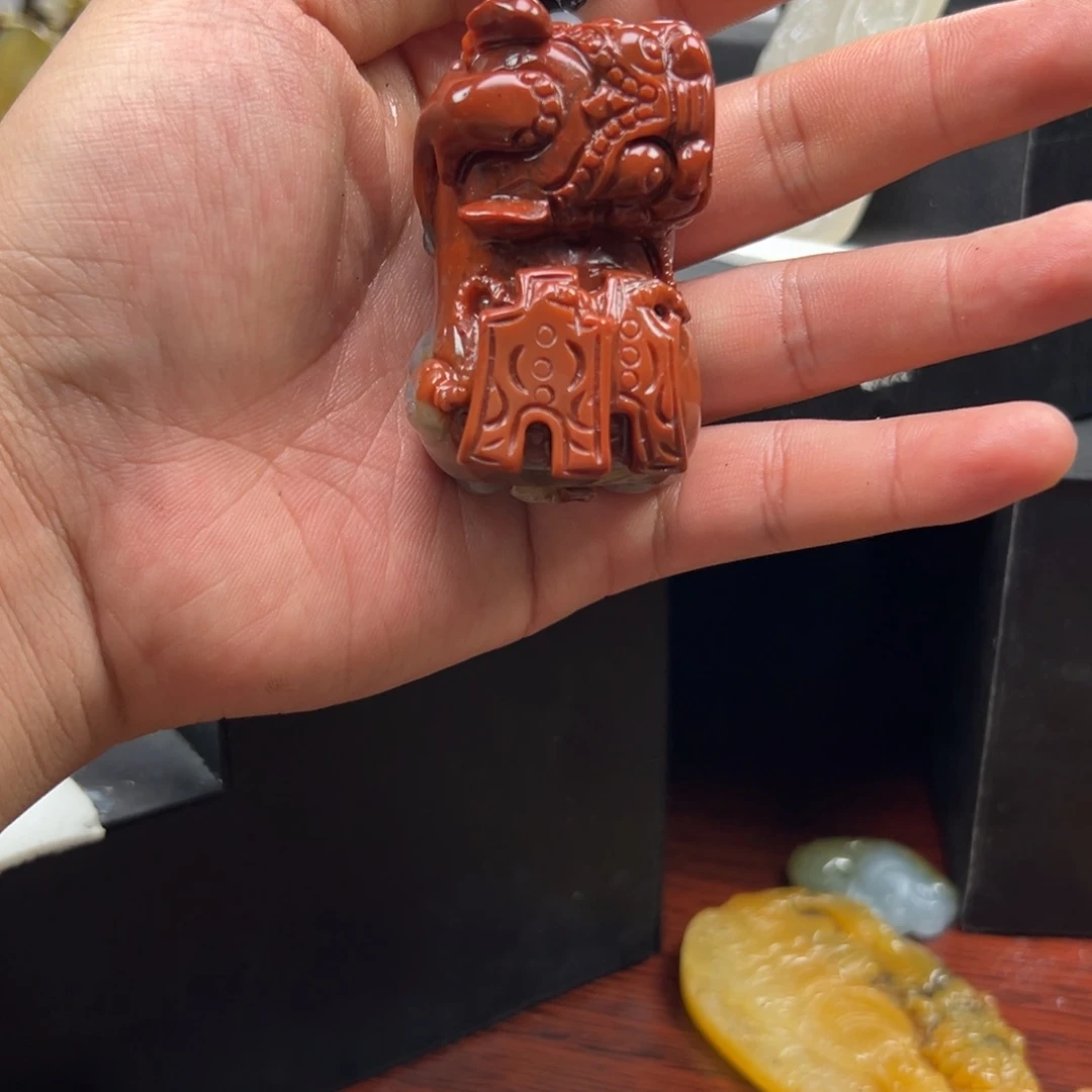石英质玉（黄龙玉）未镶嵌多样性发货，发其一